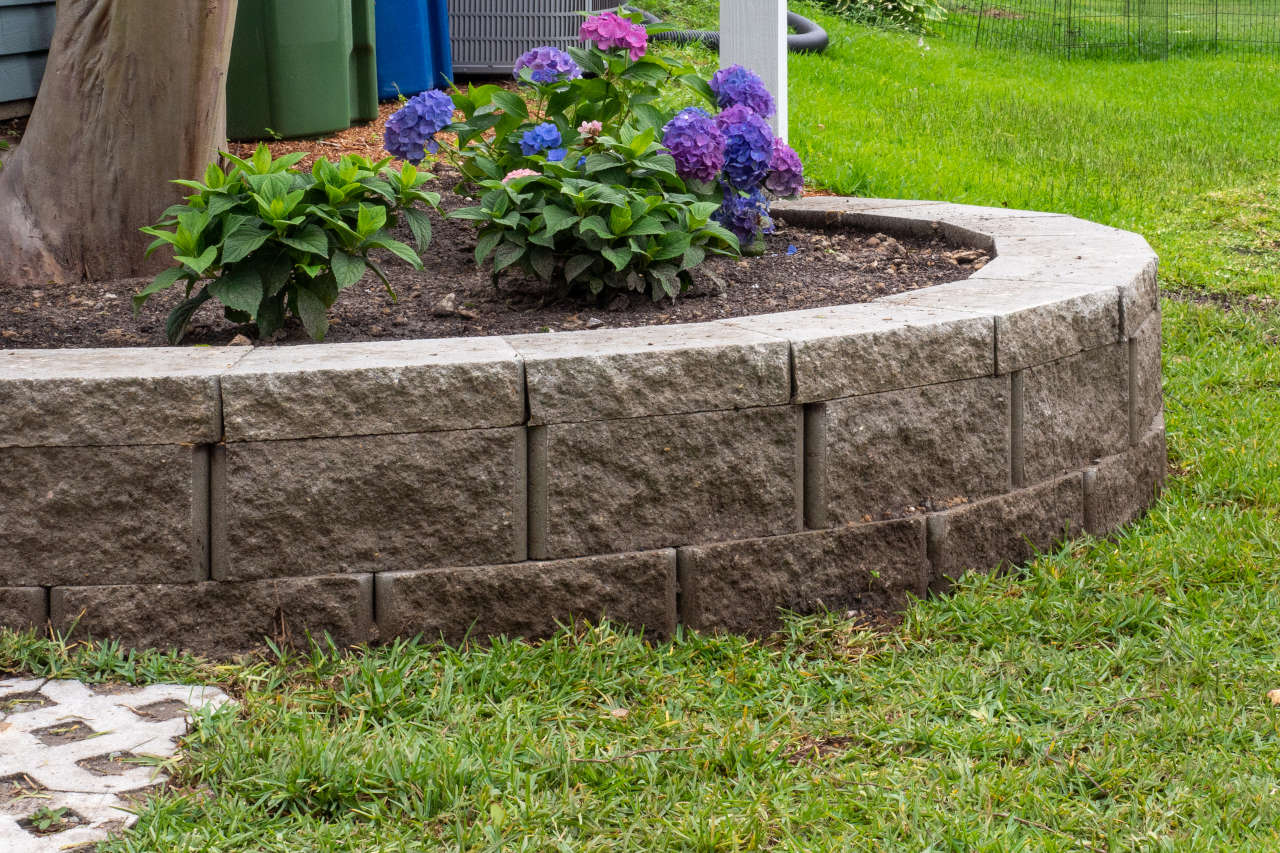 How To Calculate Many Retaining Wall Blocks You Need Wall Design Ideas